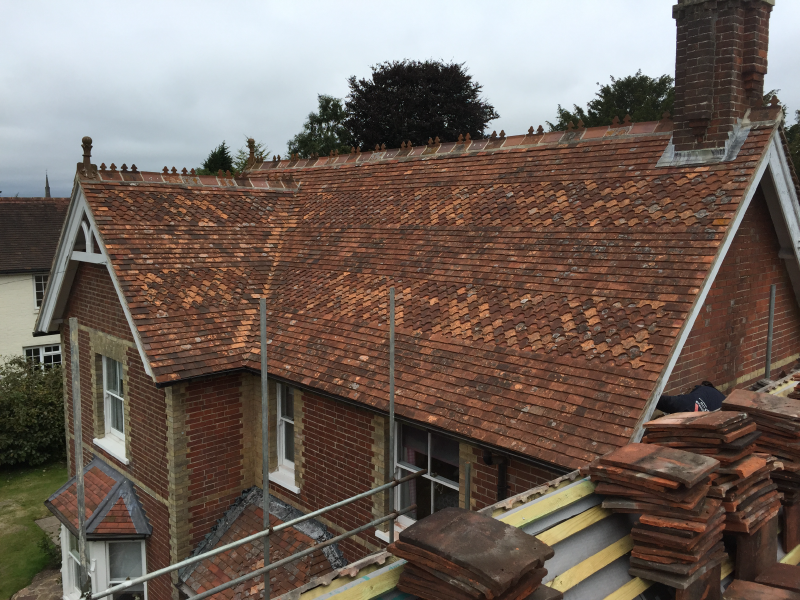 Roofing tiles